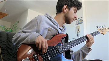 ARCTIC MONKEYS - No Buses (BASS Cover)