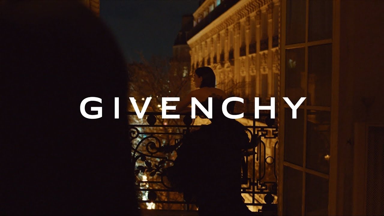 Publicité 2018 - Givenchy - L'Interdit - YouTube