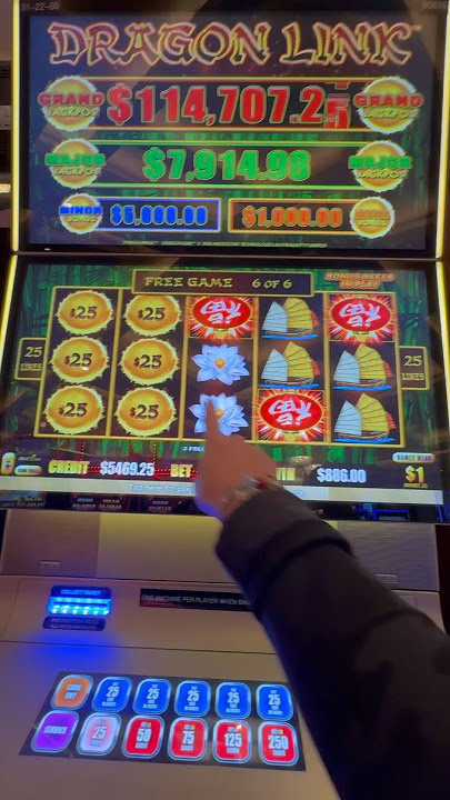 🎉$25 BET RARE RETRIGGER ON DRAGON LINK SLOT Click arrow for full video link  #jackpot #slot #casino