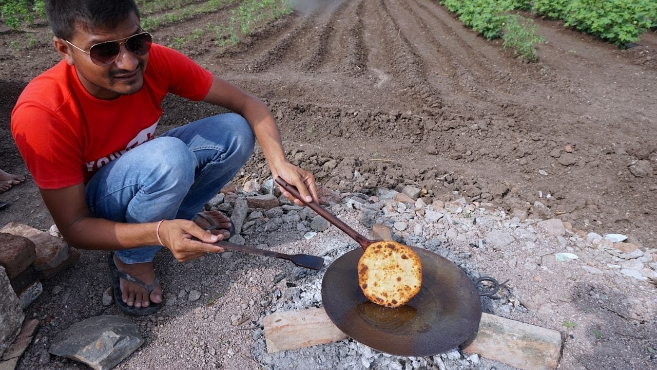 Best Aloo Paratha Making Process By Nikunj Vasoya | Indian Village Cooking | Street Food | Street Food & Travel TV India