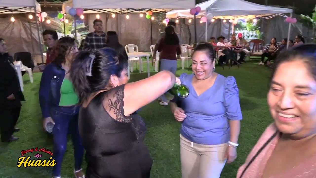 MIX REFUGIO EN EL LICOR CON JHOSSY Y ALCIDES HUASIS EN EL CUMPLEAÑOS DE DANTE