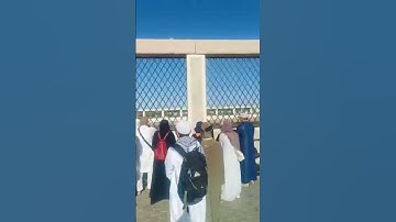 وَاتَّقُوا يَوْمًا لَّا تَجْزِي نَفْسٌ عَن نَّفْسٍ}تلاوة قديمة للشيخ سعود الشريم |سورة البقرة{وَاتَّ