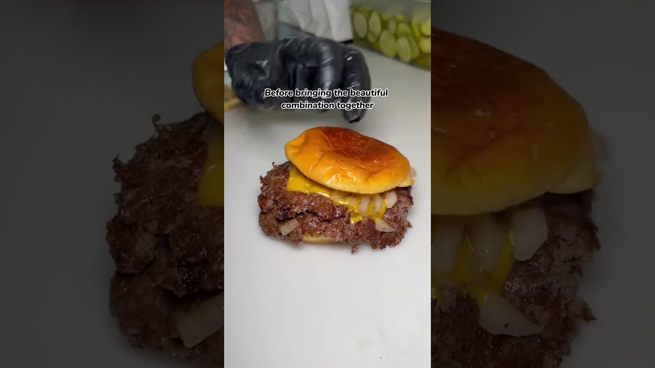 People Are Calling This The BEST BURGER In New York City 7th Street Burger 