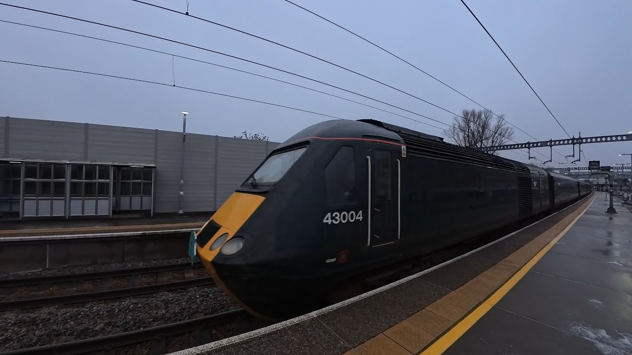 43004 and 43042 - EuroPhoenix ECS 5Q43 Laira T.& R.S.M.D.  to Ely Mlf Papworth Sidings on 08.01.2026