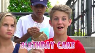 Bubble Gum Challenge  MattyBRaps vs Liv    (Justin??)