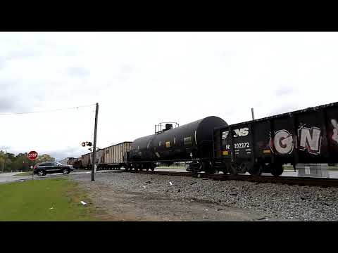 NS 4587 Leads NS 323 Through Warner Robins, GA 3-16-26