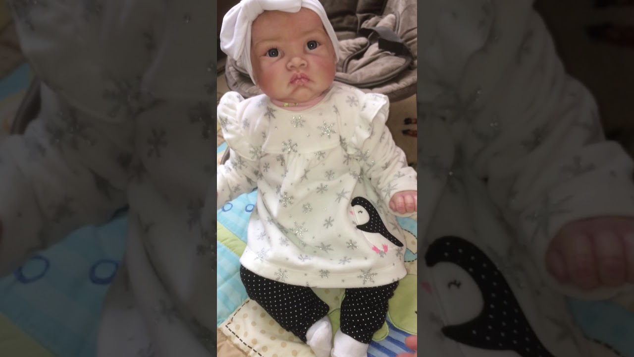 baby doll cooking Reborn Mia's new outfit