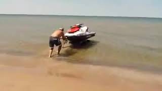 One Person Watercraft Beach Cart Launch Video screenshot 1