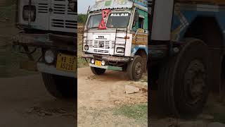 Excavator Load 10 Wheeler Truck Struggles On Uphill. #entertainmentworld #truckdriving #truckdrive