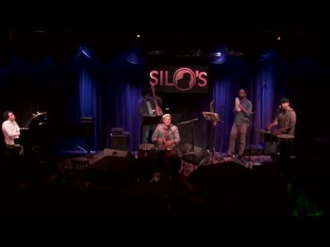 Mike Greensill- Evening Jazz // Edgardo Cambon y LaTiDo - Latin Night