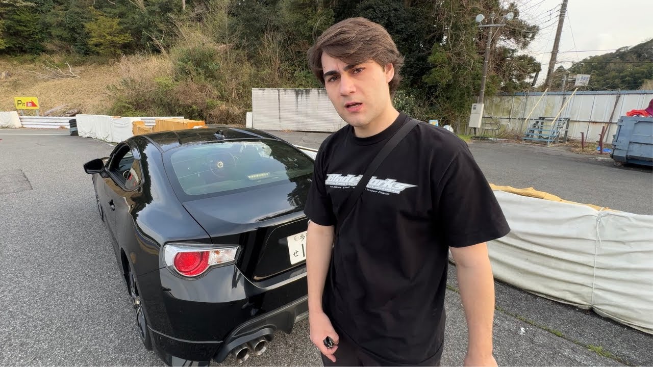 I BOUGHT A CAR IN JAPAN - YouTube