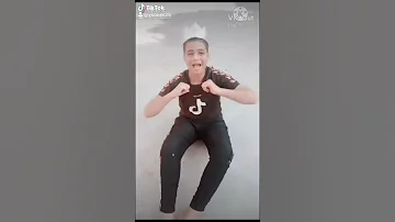 حببتي افتحي شباكك انا جيت انا واقف تحت البيت 