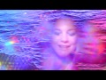 Capture de la vidéo Kirsty Hawkshaw & Öona Dahl - Love Is All We Need (Official Video)