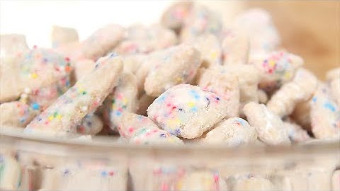 Cupcake Puppy Chow