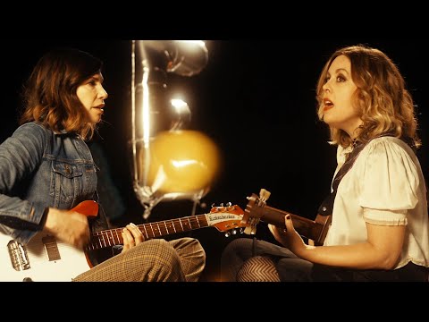 Sleater-Kinney - Love