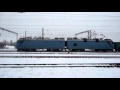 Электровоз 2ЕЛ5-017 с грузовым поездом. Electric with a freight train.