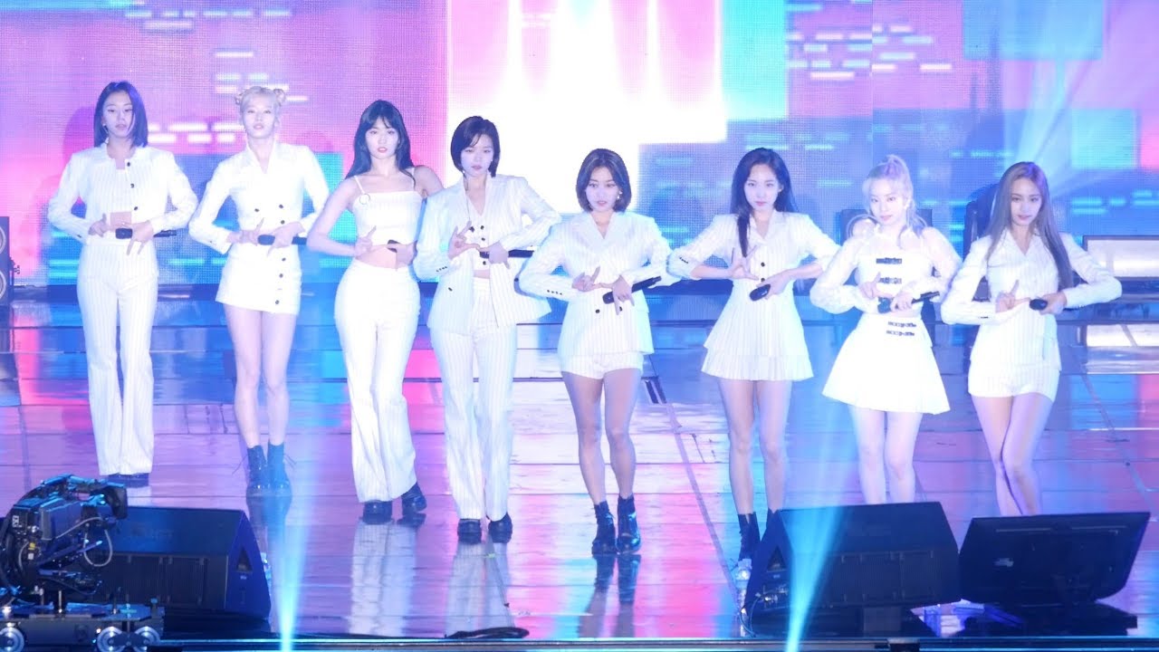 트와이스 Twice Fancy 4k 직캠 Fancam 19롯데패밀리콘서트 By Mera Youtube