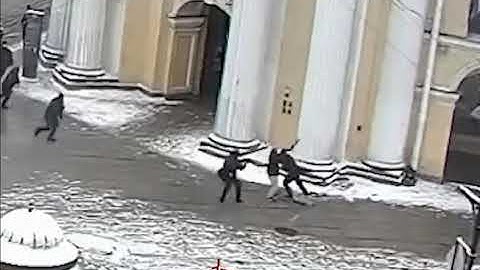 The heroic deed of an OMON officer of the #Russian Guard in St. Petersburg