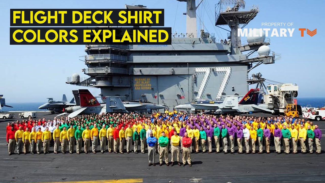 Someone doesn't understand the colors of carrier crews. : r