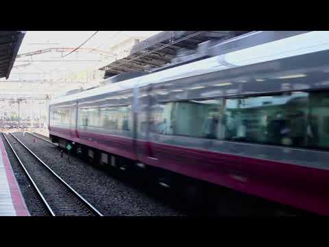 松戸駅3番線ホーム　E657系特急ひたち・ときわ　リバイバルカラー(スカーレットブロッサム)
