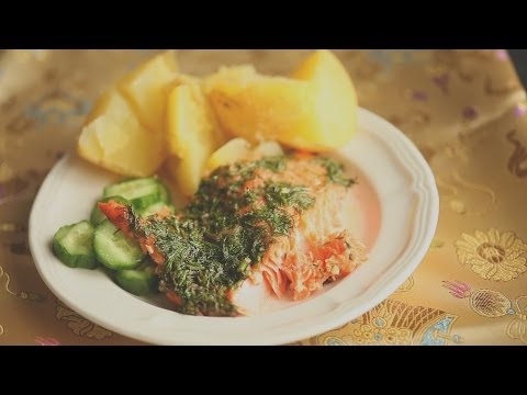 Video: Ofengebackener Lachs Mit Kräutern