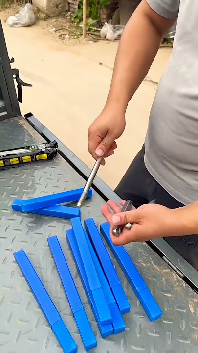 assemble Umbrella plug.