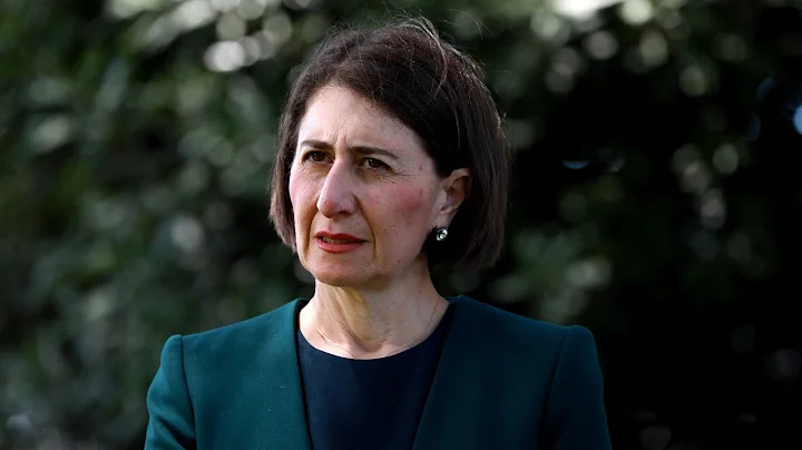 Berejiklian hits back at McGowan for criticising h...