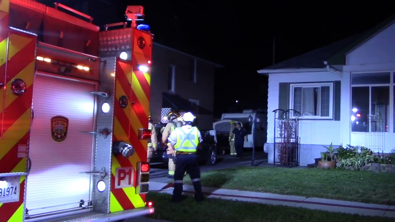 camera iphone 8 plus apk Firefighters extinguish garage fire