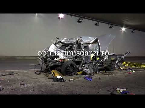 2 tineri morti si 2 grav raniti intr-un teribil accident in Pasajul Michelangelo la Timisoara