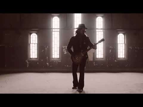 Dustin Douglas & The Electric Gentlemen - Broken (Official Music Video)