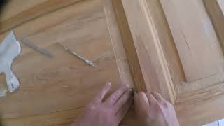 видео: 2. Ошкуривание  дверей после чистки под шпаклевку. Как нарвать наждачную бумагу. картинка: 2. Ошкуривание  дверей после чистки под шпаклевку. Как нарвать наждачную бумагу.