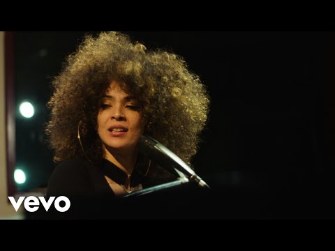 Kandace Springs - Angel Eyes (Live Session)