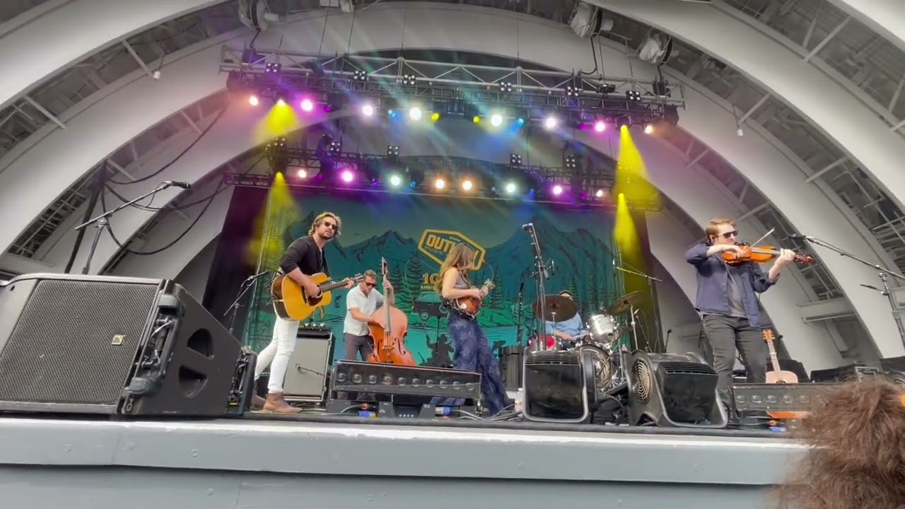 Sierra Hull "Long Way" Outlaw Music Festival May 16, 2025 adlı videoyu YouTube'da izle Sierra Hull "Long Way" Outlaw Music Festival May 16, 2025 adlı videoyu YouTube'da izle