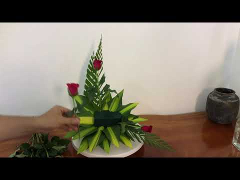 Video Cắm Hoa Với 11 Hoa Hồng Đỏ, Kiểu Chữ L ( Hướng Dẫn Cắm... - youtube