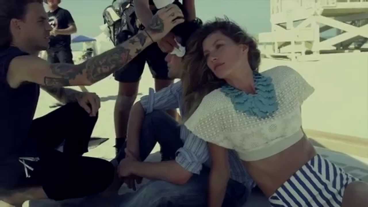 Gisele Bündchen &  Sean O'Pry - Colcci S/S 2015 - Making Of