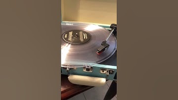 It’s funny how everything repeats itself and comes back in a different way. #Vinylplayer