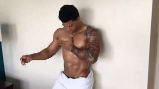 Homem gostoso gay maravilla3x só de toalha pelado||Hot gay men maravilla3x naked