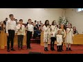 Нам любое время года/группа детей из церкви Grace Slavic Baptist Church.