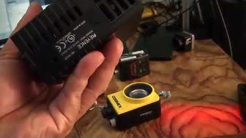 Keyence SR-1000 Automatic Focus Code Reader