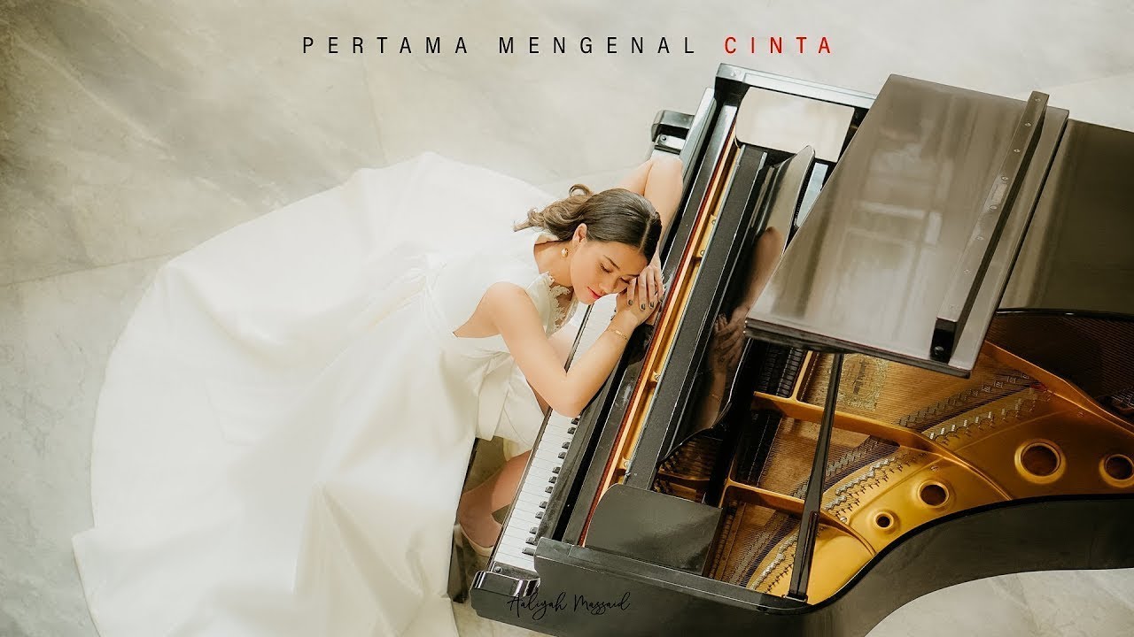 Aaliyah Massaid - Pertama Mengenal Cinta | Official Music Video