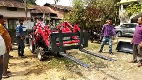 VST SHAKTI MT 270 (27HP)COMPACT TRACTOR WITH FRONTEND LOADER AND FORKLIFT FOR BRICKS INDUSTRY.