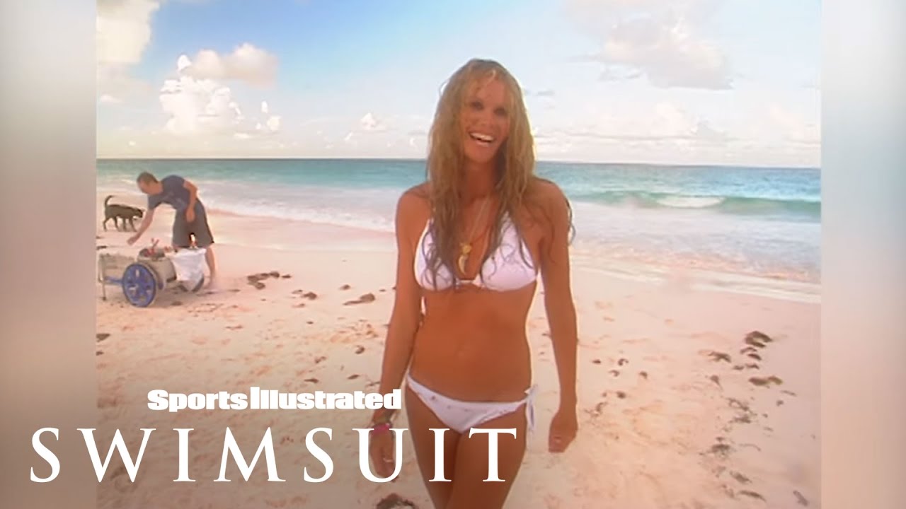 その他 sports illustrated 50 years of beautiful Sports Illustrated Swimsuit: 50 Years of Beautiful: Editors