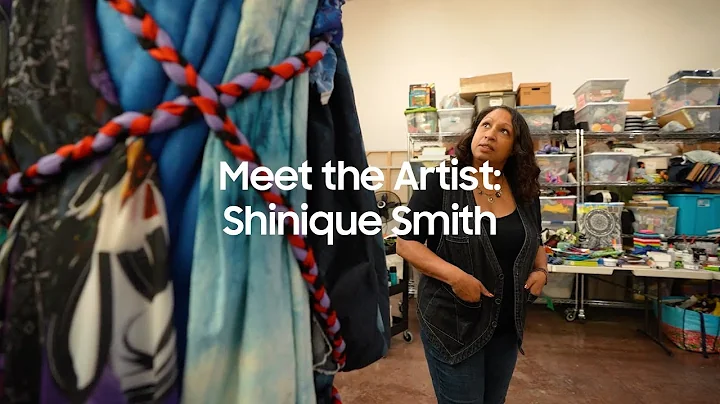 Shinique Smith Photo 7