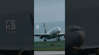 Boost Your Plane Crash Survival Odds#TravelSafety #SurvivalTips #AviationFacts #FlightTips