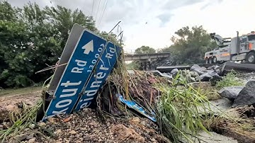 Floods wash out roads, trap vehicles in San Antonio