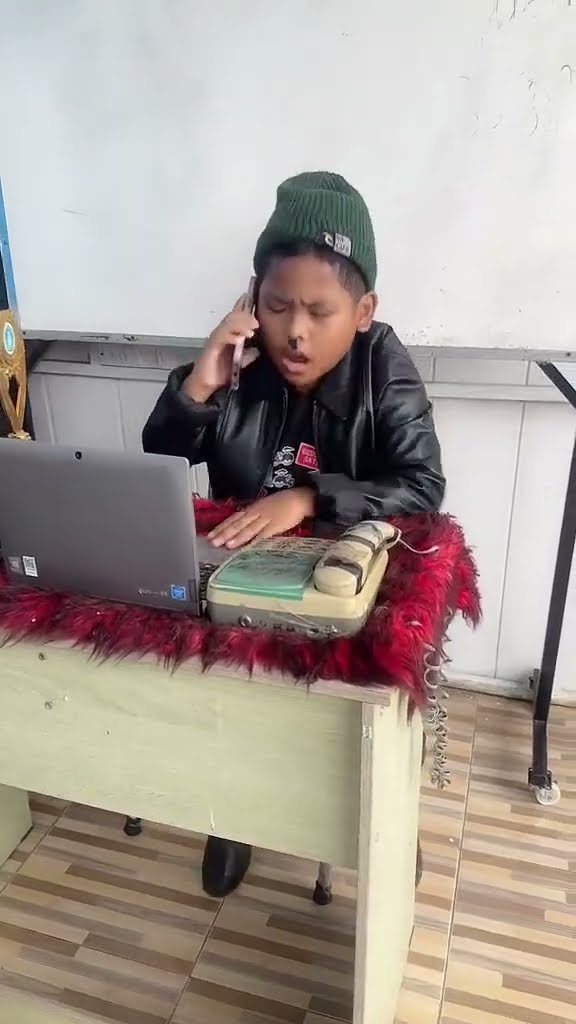 Vidio kocak dan gokil @nyaikembang1nyaikembang1 /papa cepet pulang pa??