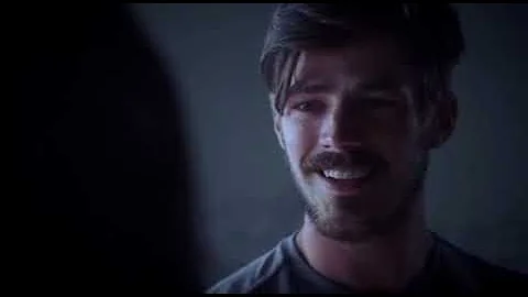 The Flash 4x01  Team Flash finds Barry