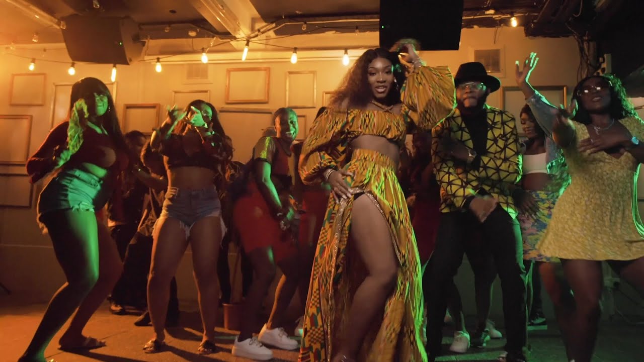 Akay ft BM - Flexing (Official Video)