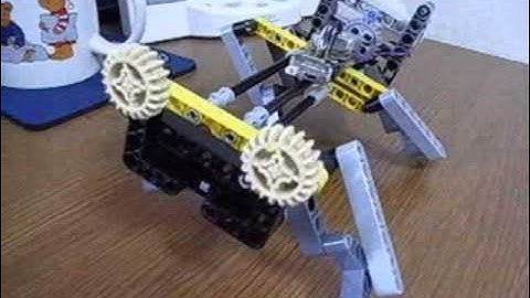 Lego Technic 1 motor 4 legs walking robot 1