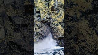 Tasmania's coastline is actually Breathing! #geology